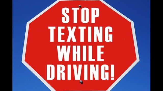 should cell phones prohibited while driving essay should cell phones prohibited while driving essay