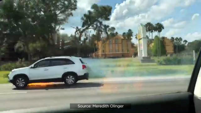 Watch Woman Frantically Flags Down I 4 Driver Who Was Oblivious Suv Tyla Kennedy